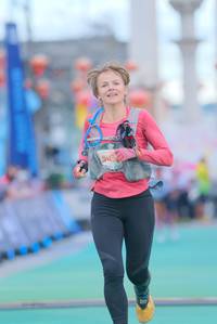 BIB: 503
                            <button type="button" onclick="openModal(21765445)" class="btn btn-primary btn-sm float-right btn-popup" data-toggle="modal" data-target=".modal-high-quality">
                        <i class="fas fa-shopping-cart"></i> Add to Cart
                    </button>
                                            <button type="button" onclick="isThisMe(21765445, true)" class="btn btn-success btn-sm float-right btn-popup btn-isme hidden" data-toggle="tooltip" data-placement="bottom" title="นี่คือรูปของคุณใช่ไหม คลิกที่นี่เพื่อเอาเข้าอัลบั้ม">
                        <i class="fas fa-plus"></i> Add to album
                    </button>
                    <button type="button" onclick="isThisMe(21765445, false)" class="btn btn-warning btn-sm float-right btn-popup btn-isnotme hidden">
                        <i class="fas fa-ban"></i> Remove from album
                    </button>